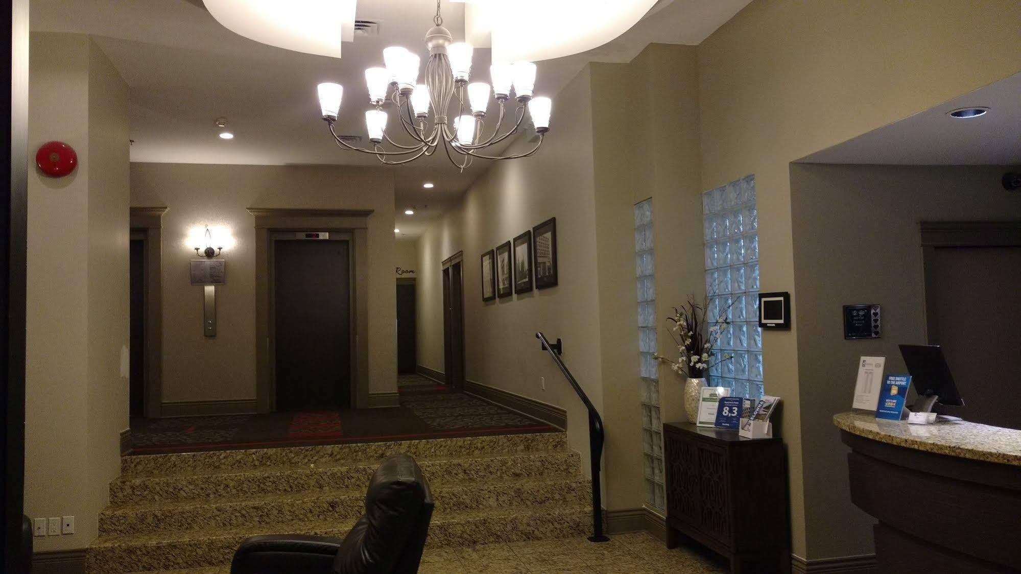 The Royal Anne Hotel Kelowna Exterior foto